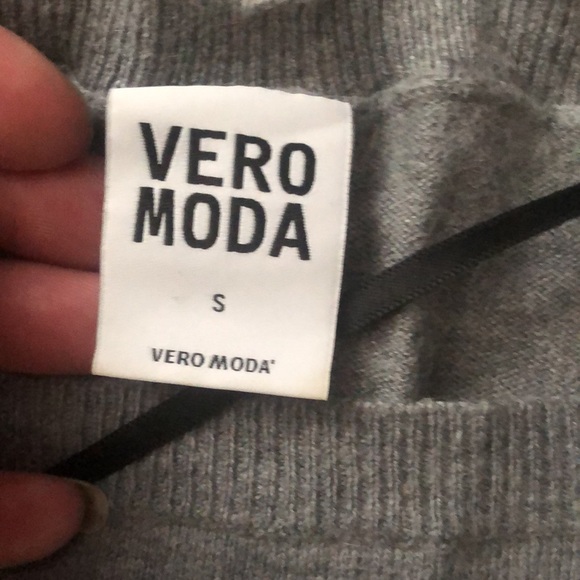 Long sweater - Picture 3 of 3